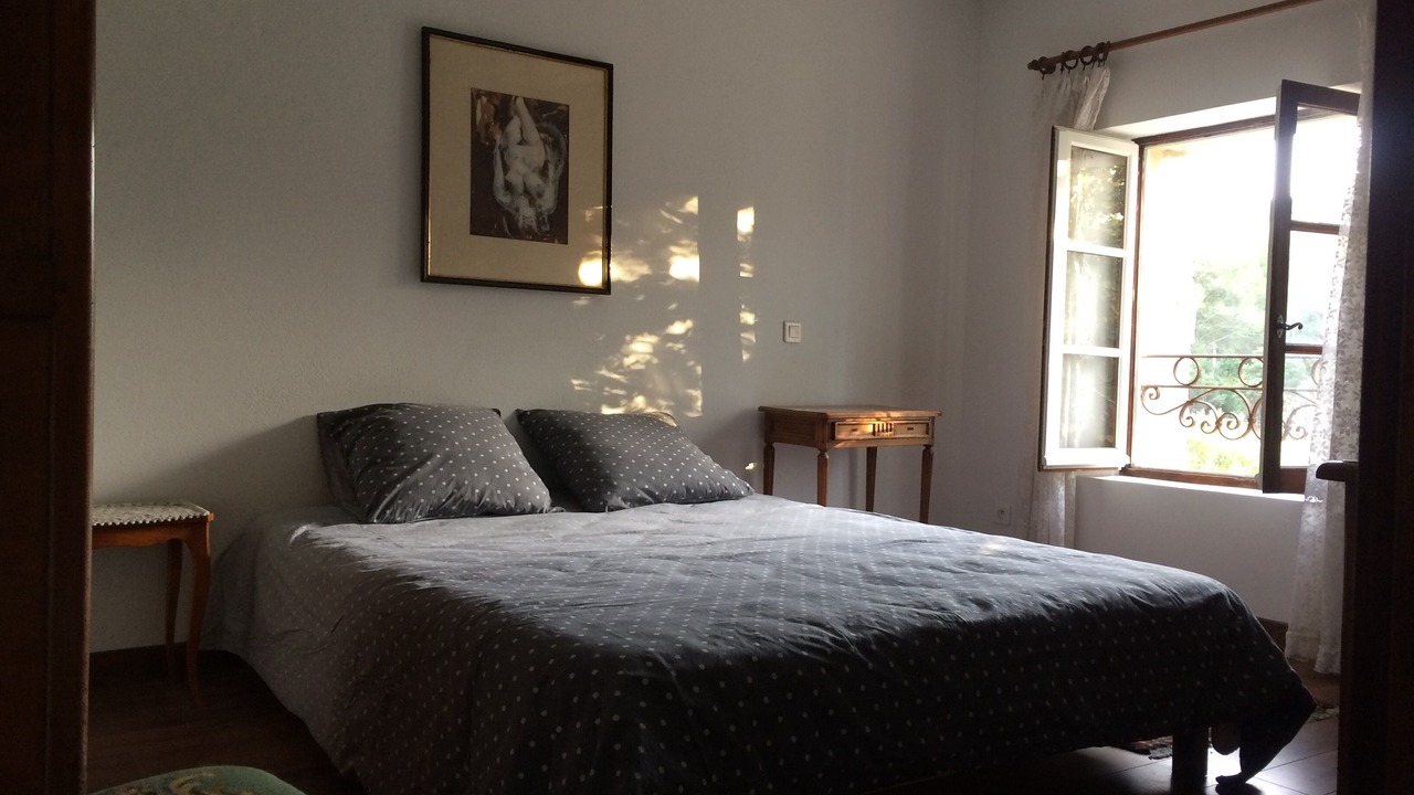 Photo of Bedroom in Saint-Laurent-des-Arbres