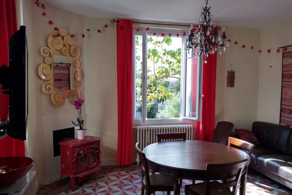Photo of Livingroom in Lavaur