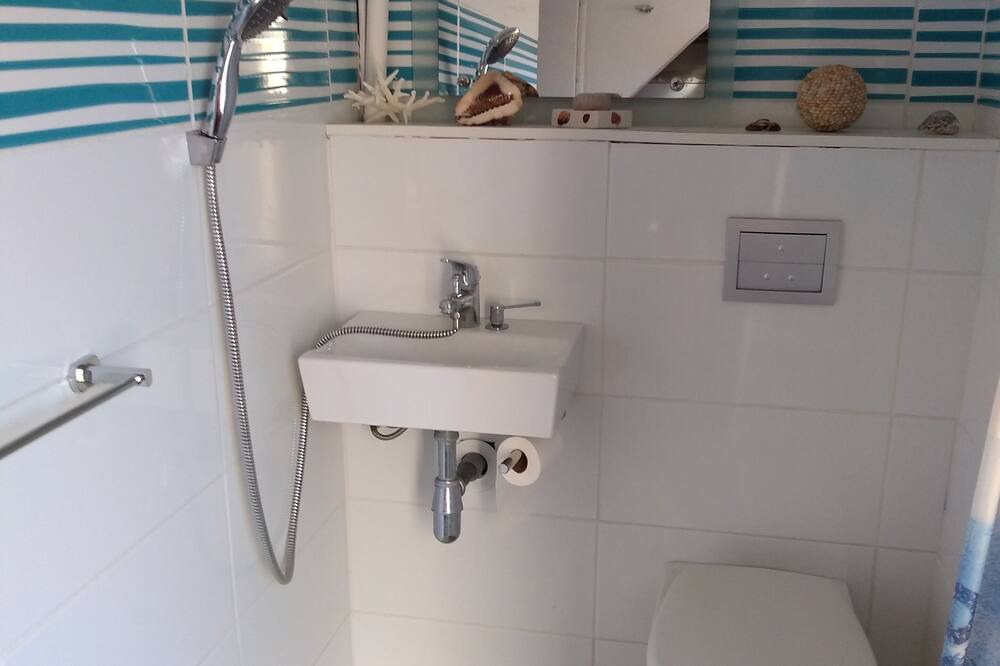 Photo of Bathroom in Lavaur