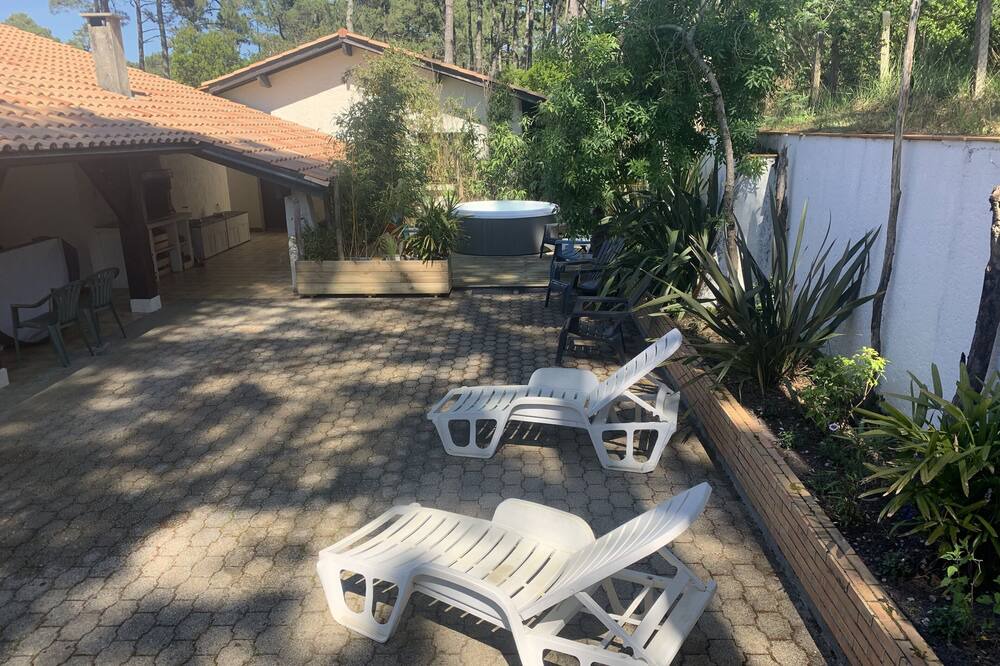 Photo of Patio Balcony in Le Canon
