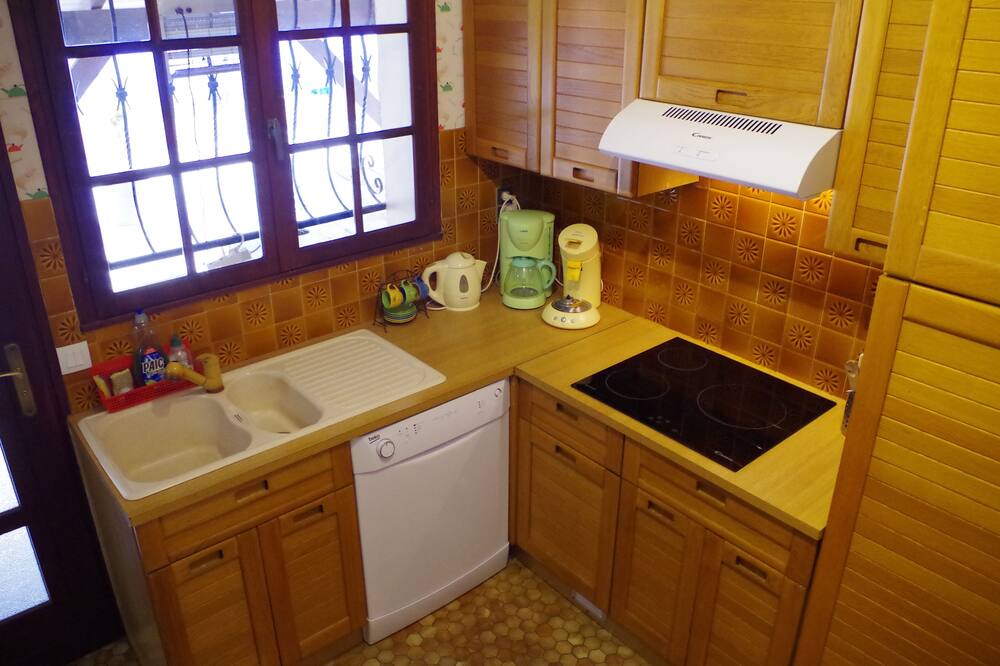 Photo of Kitchen in Le Canon