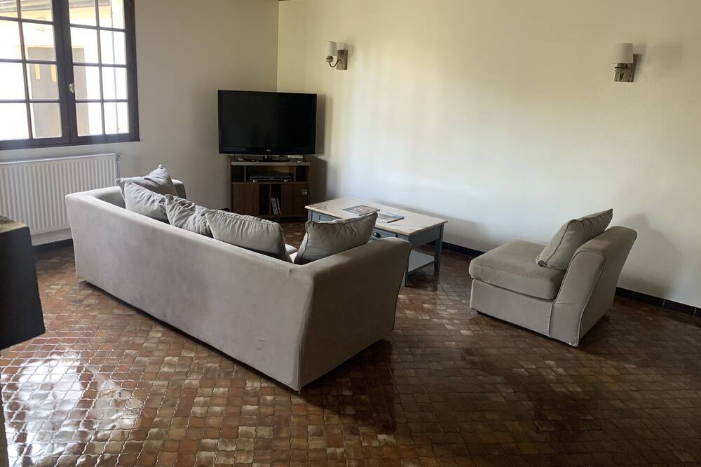 Photo of Livingroom in Le Canon