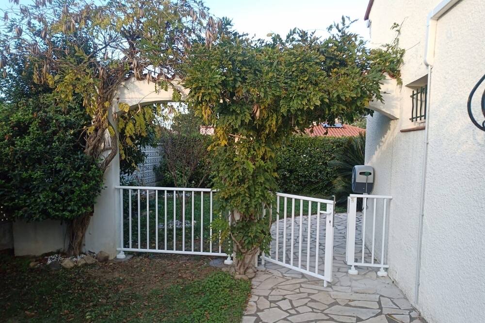 Photo of Outdoor in Saint-Genis