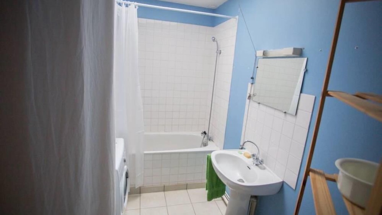 Photo of Others in Angrie