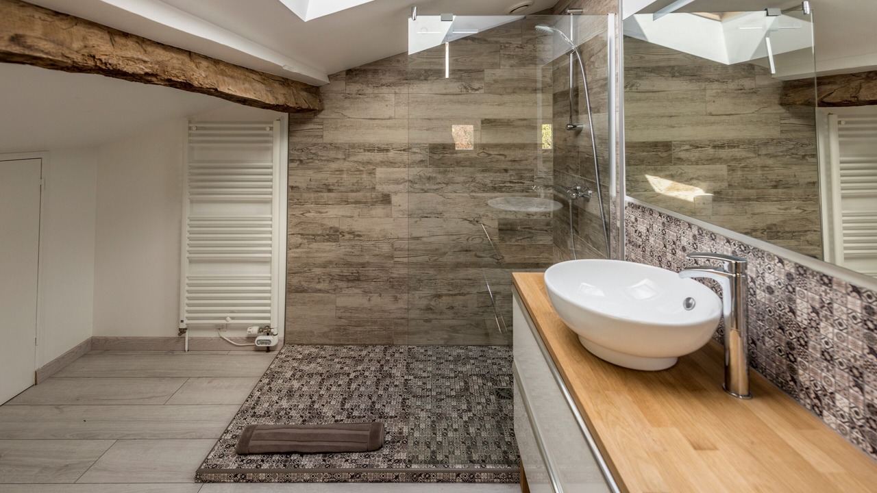 Photo of Bathroom in Sainte-Colombe