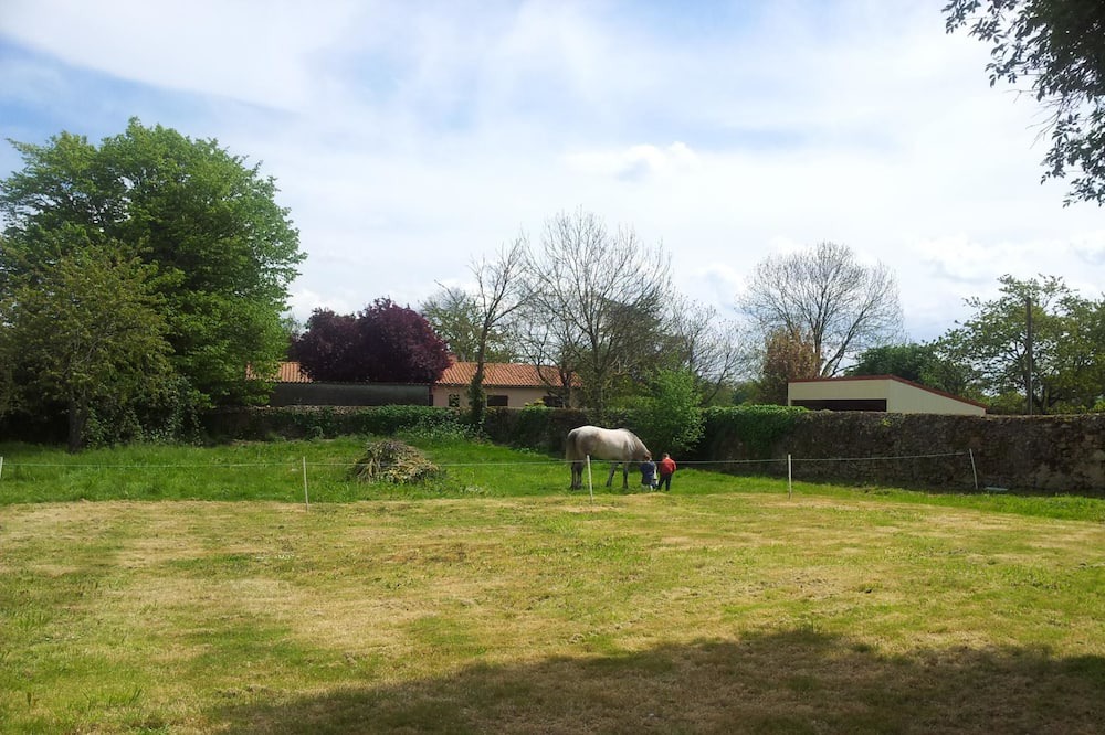 Photo of Outdoor in La Coudre