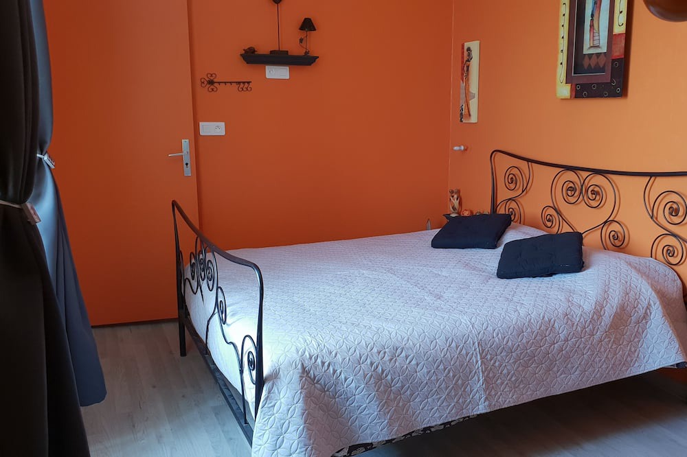 Photo of Bedroom in La Coudre