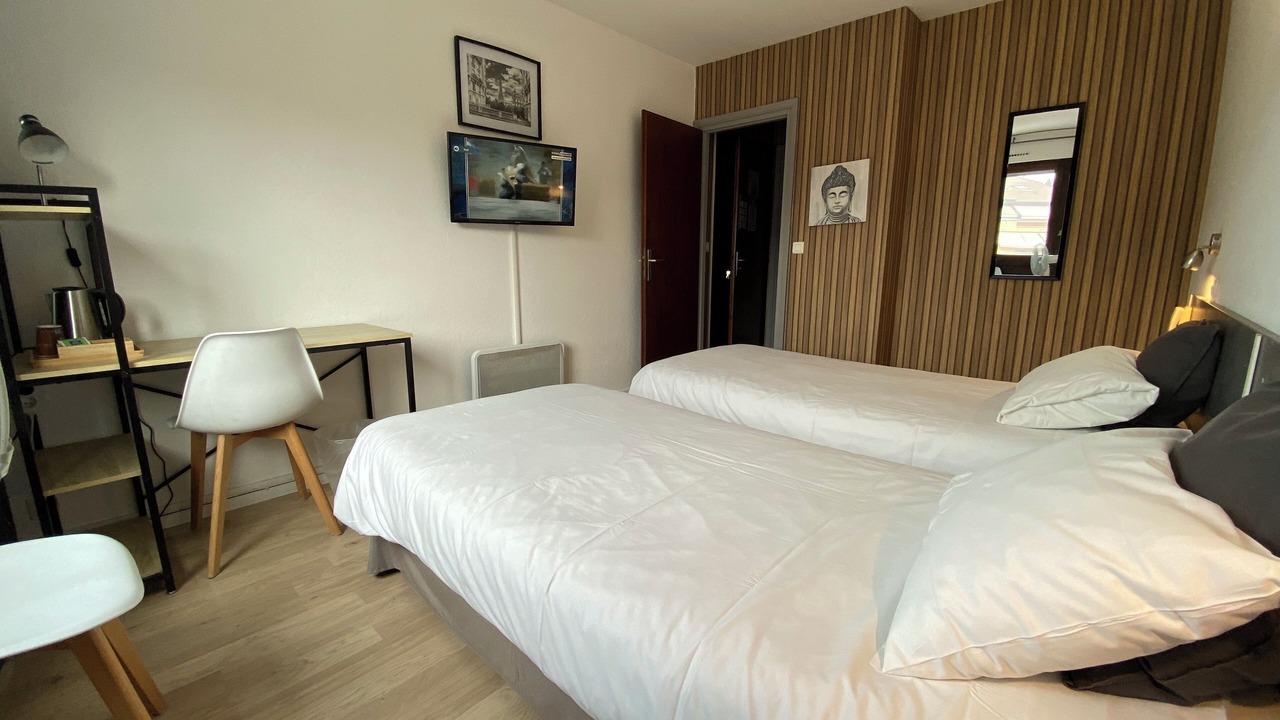 Photo of Bedroom in Saint-Julien-en-Genevois