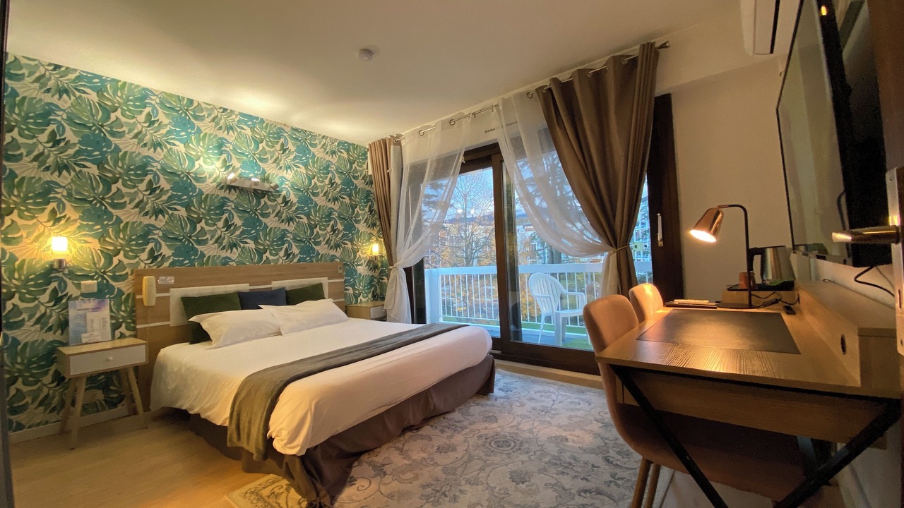 Photo of Bedroom in Saint-Julien-en-Genevois