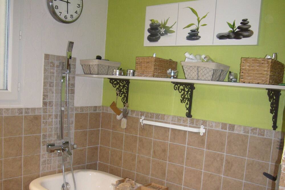 Photo of Bathroom in Saint-Jean-de-Fos