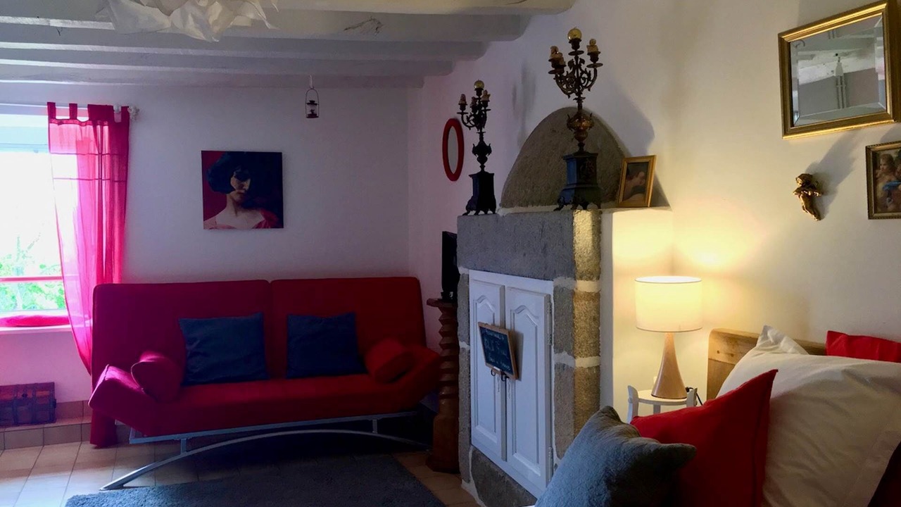 Photo of Livingroom in Saint-Laurent-de-Terregatte