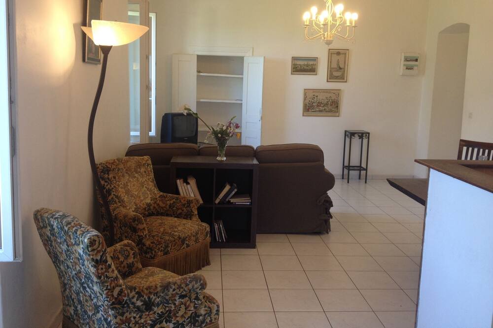 Photo of Livingroom in Guiselle