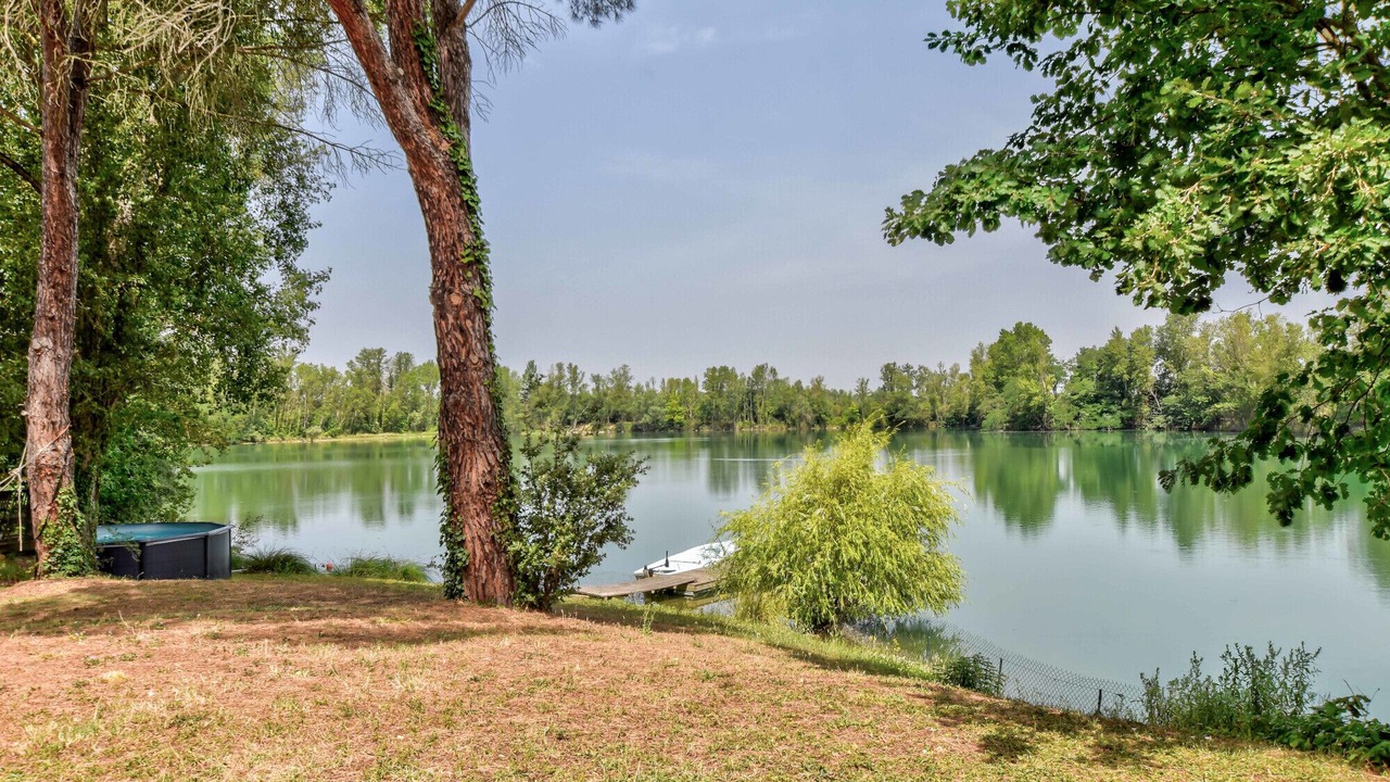 Photo of Outdoor in Lespinasse