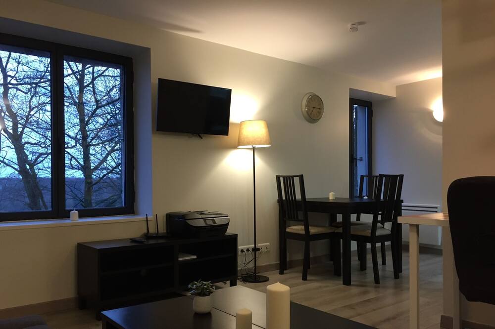 Photo of Livingroom in Jouy-en-Josas