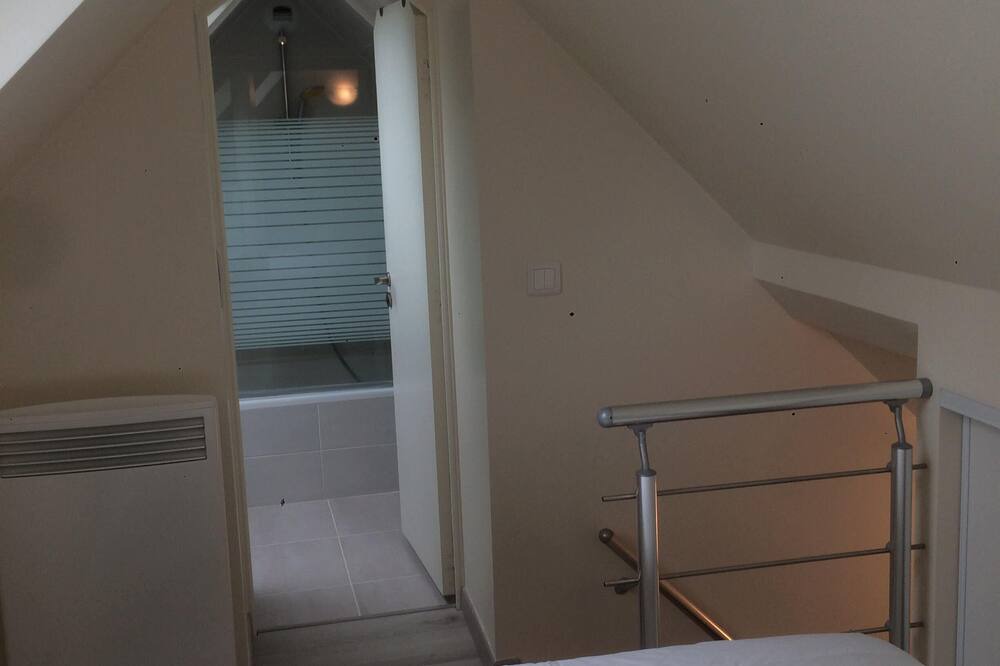 Photo of Bedroom in Jouy-en-Josas