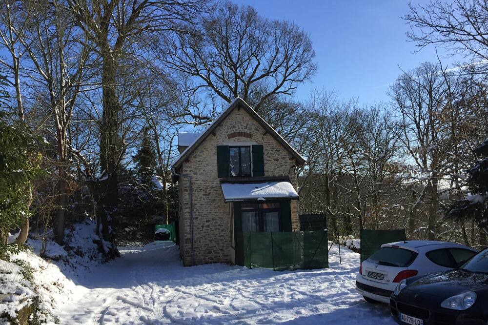 Photo of Outdoor in Jouy-en-Josas