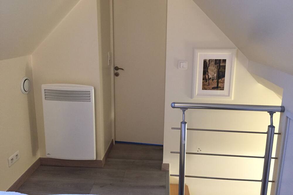 Photo of Bedroom in Jouy-en-Josas