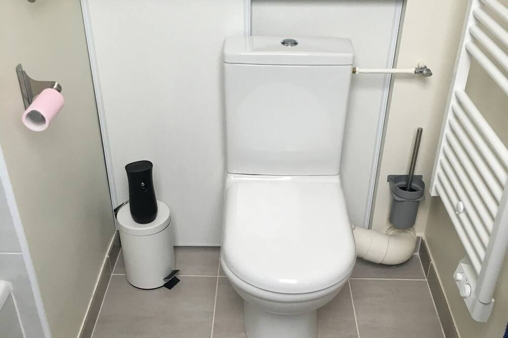 Photo of Bathroom in Jouy-en-Josas