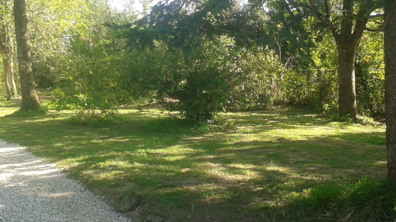 Photo of Outdoor in Villegouge