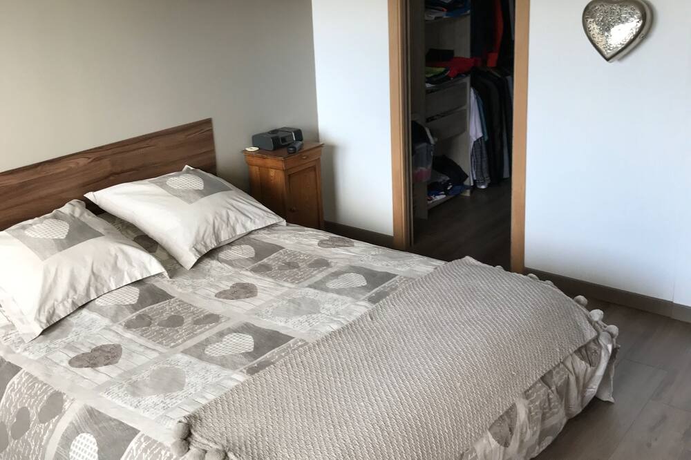 Photo of Bedroom in Belbeuf
