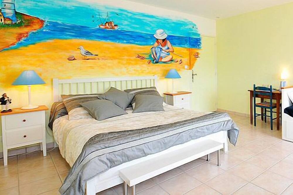 Photo of Bedroom in Aubiet