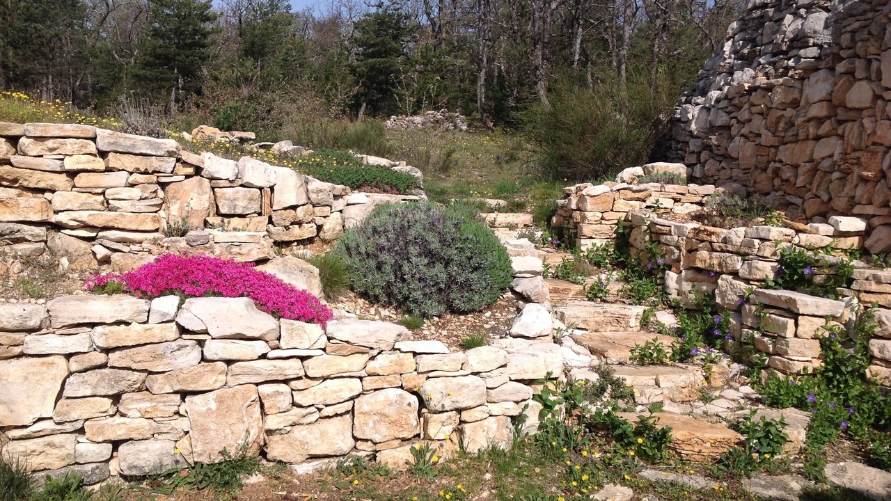 Photo of Outdoor in Caseneuve