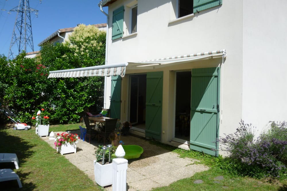 Photo of Outdoor in Saint - Martin - du - Touch