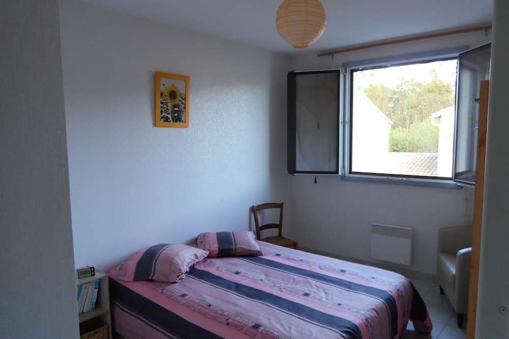 Photo of Bedroom in Saint - Martin - du - Touch