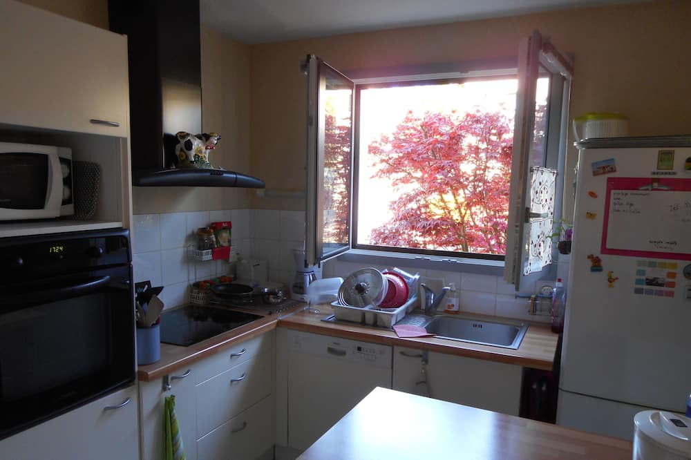 Photo of Kitchen in Saint - Martin - du - Touch