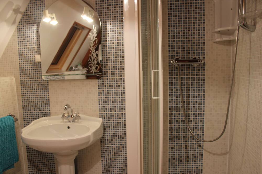 Photo of Bathroom in Bazinghen