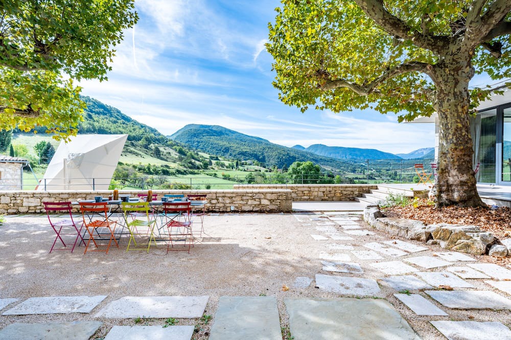 Photo of Others in Crupies