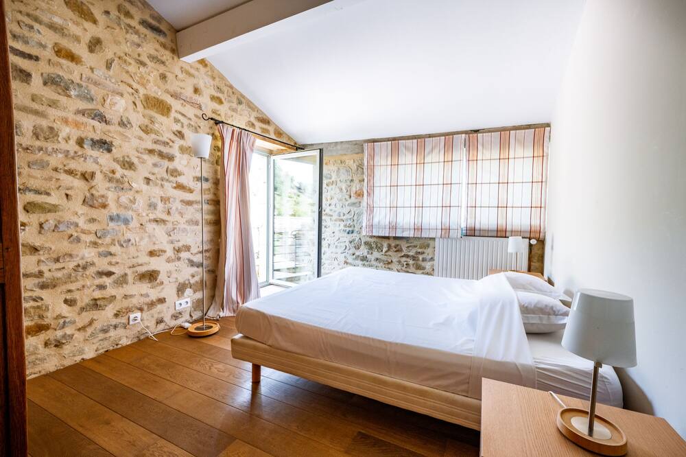 Photo of Bedroom in Crupies