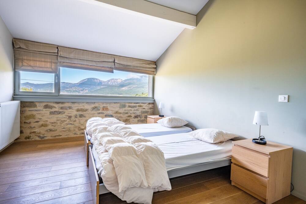 Photo of Bedroom in Crupies