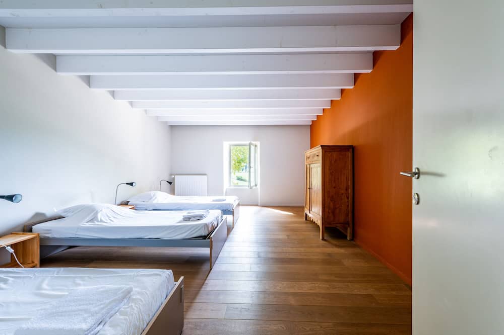 Photo of Bedroom in Crupies