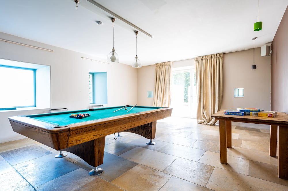 Photo of Others in Crupies