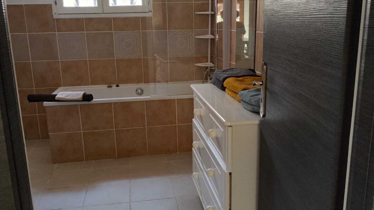 Photo of Kitchen in Saint-Martin-de-Londres