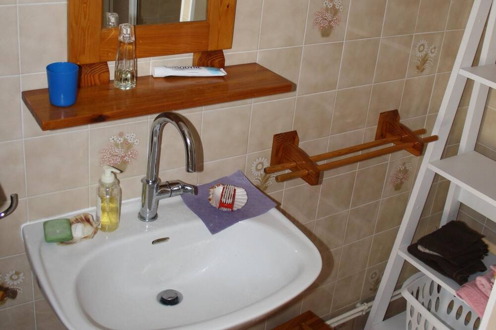 Photo of Bathroom in Bretignolles-sur-Mer