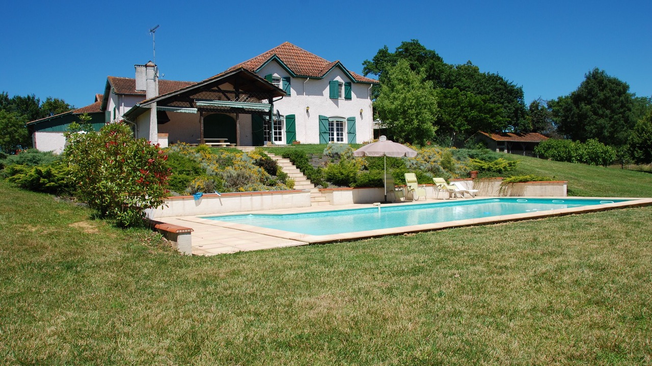 Photo of Outdoor in Aignan