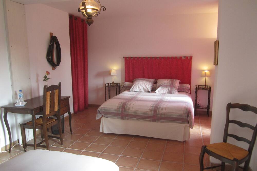 Photo of Bedroom in Vicq-sur-Nahon