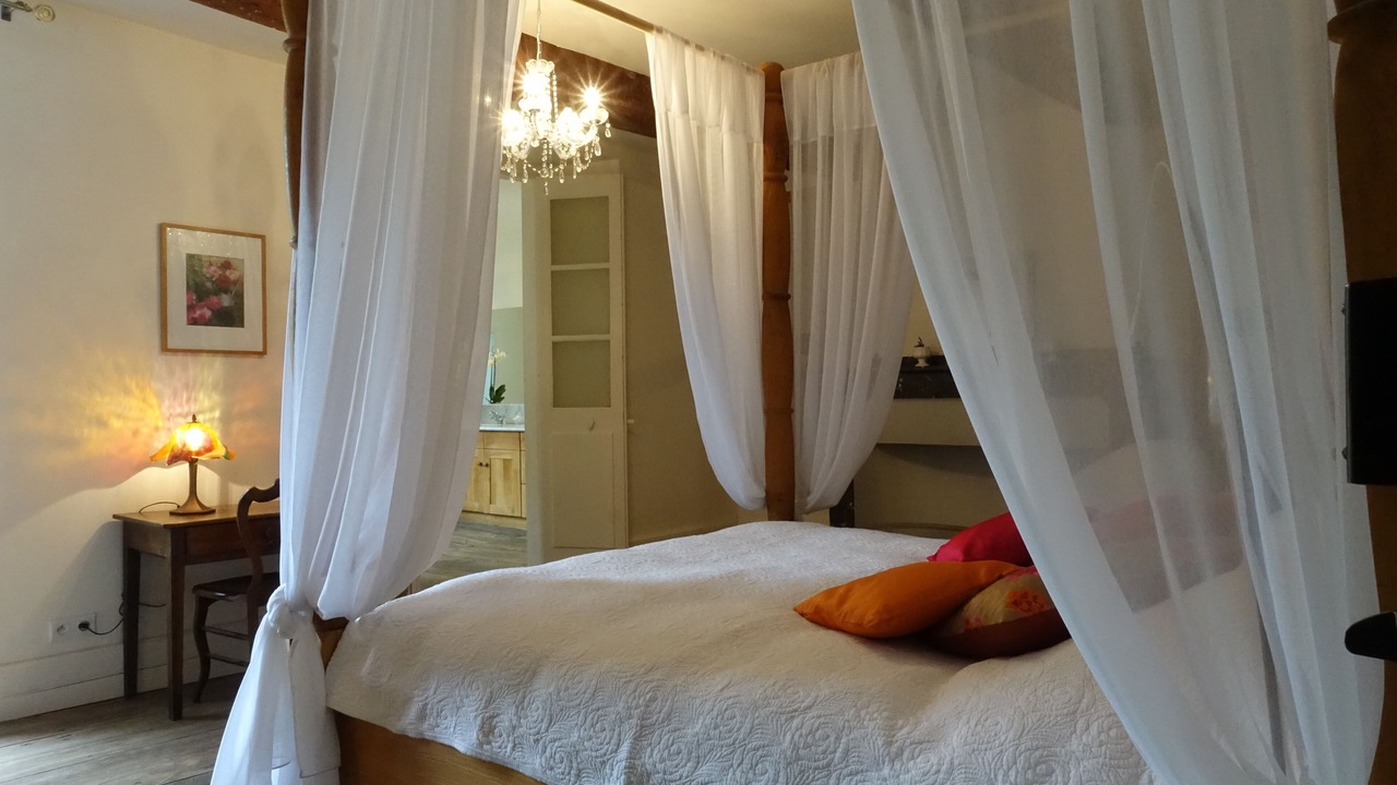 Photo of Bedroom in Castillon-en-Couserans