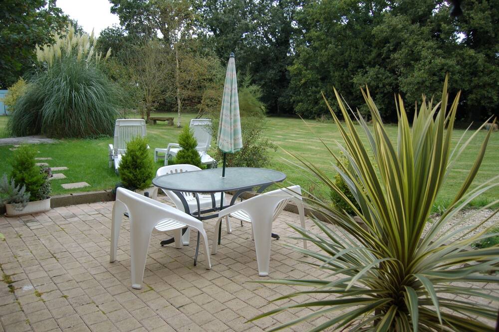 Photo of Patio Balcony in Combourg
