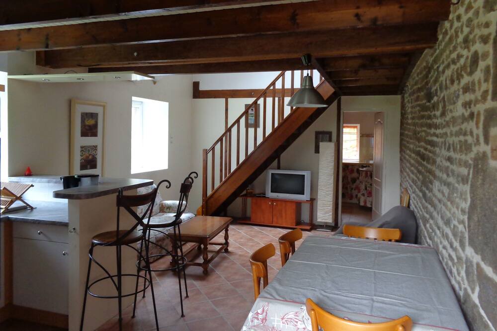 Photo of Livingroom in Combourg