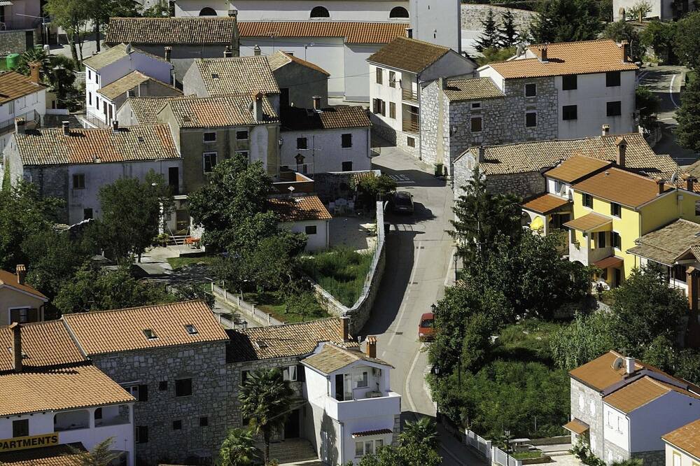 Photo of Outdoor in Zelena