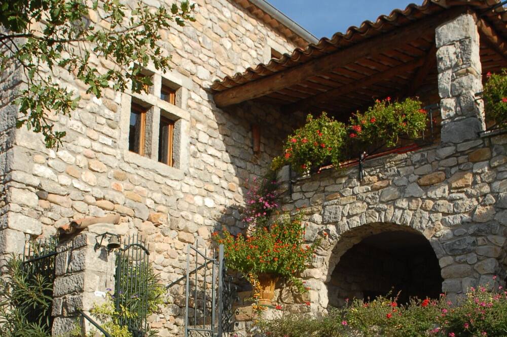 Photo of Outdoor in Casteljau
