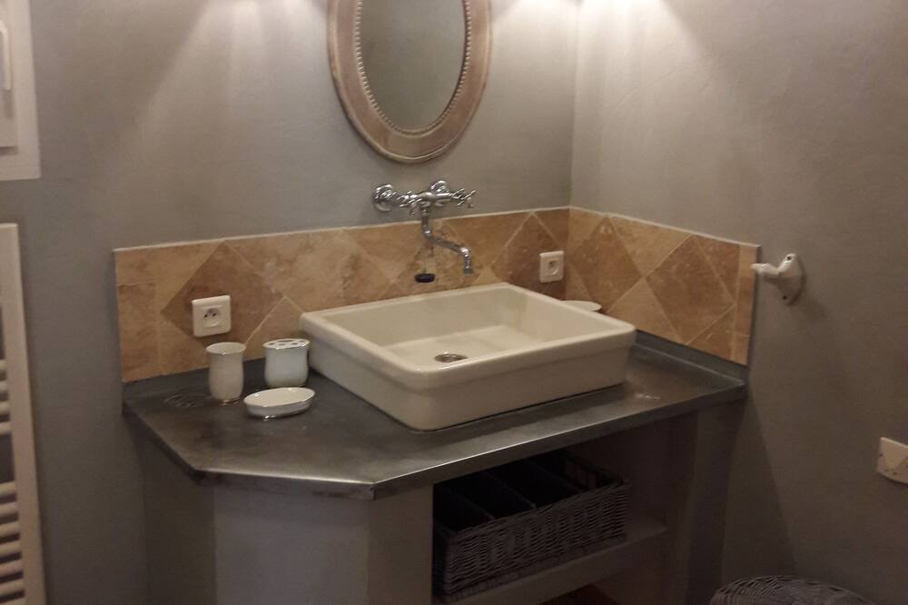 Photo of Bathroom in Bras-d'Asse