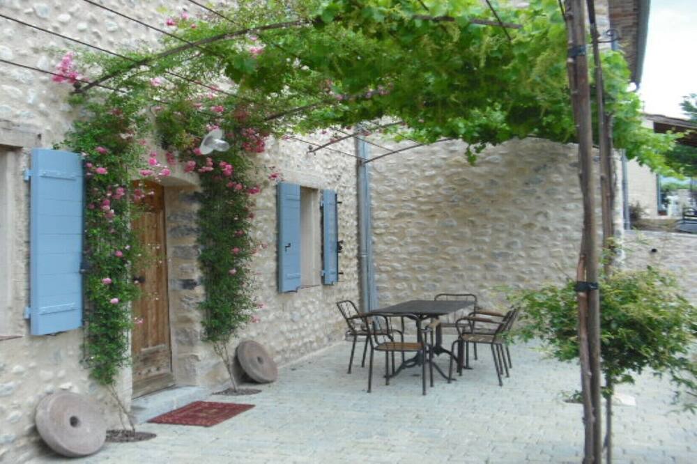 Photo of Patio Balcony in Bras-d'Asse