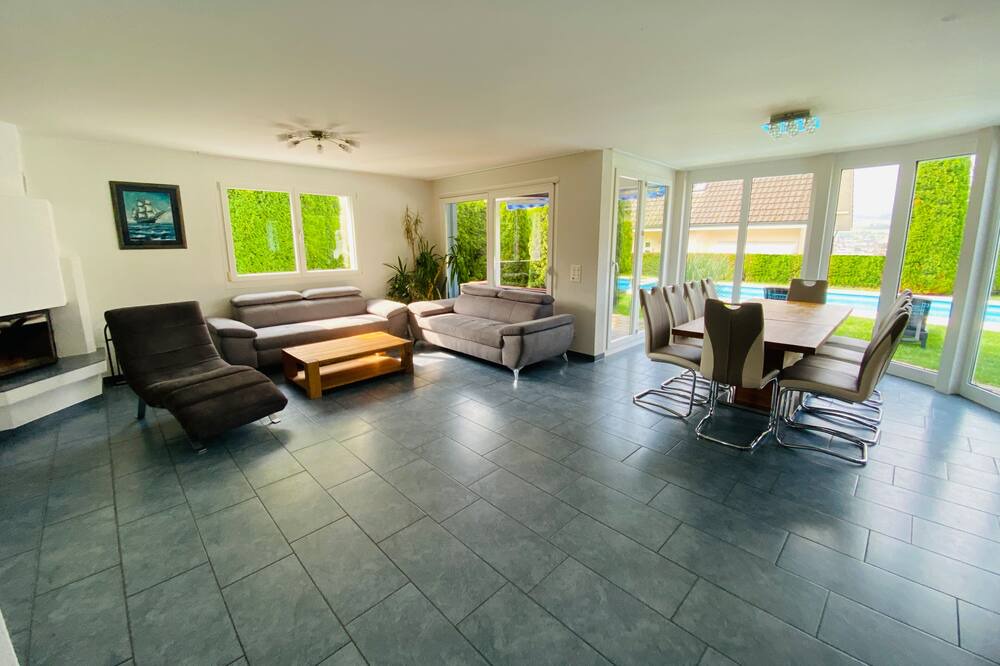 Photo of Livingroom in Dottikon