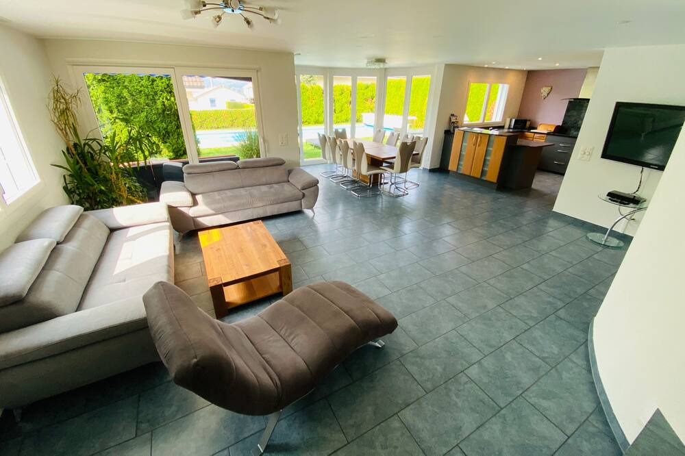 Photo of Livingroom in Dottikon
