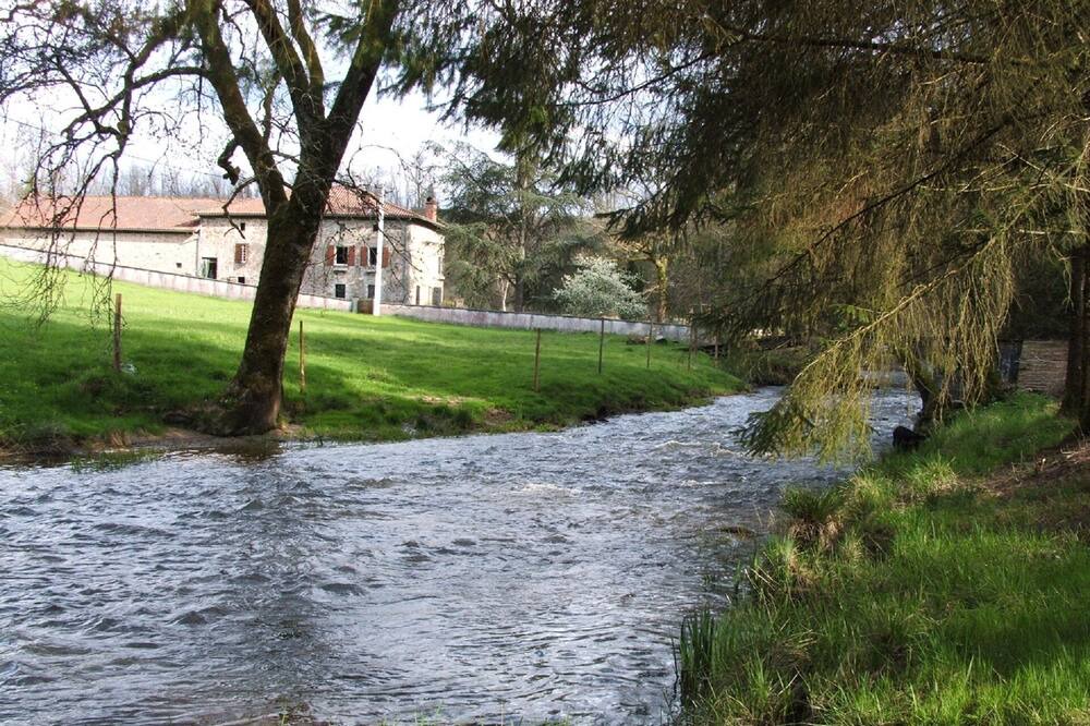 Photo of Outdoor in Cheronnac