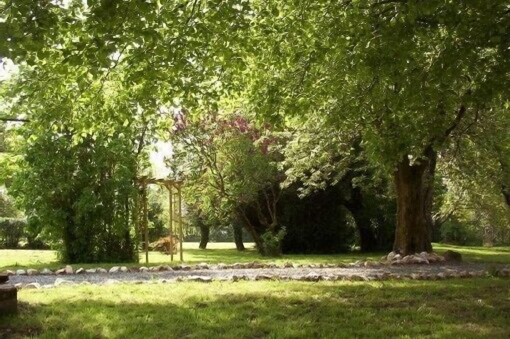 Photo of Outdoor in Mortroux